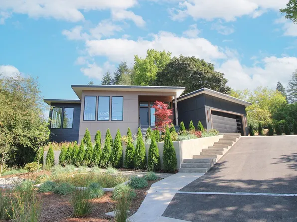 6233 SW Hamilton Way, Portland, OR 97221