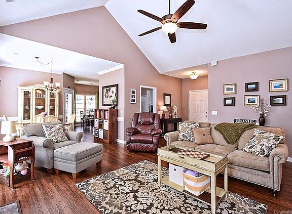 4th image of 2905 Holcroft Ct