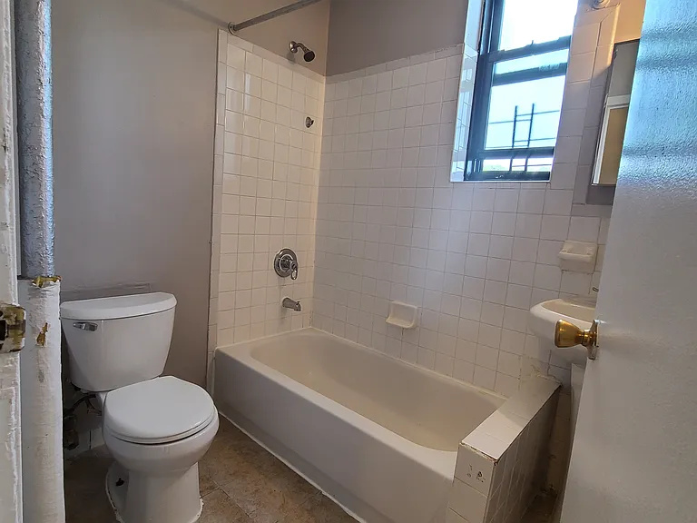 12 Elton St #6 — Photo 12