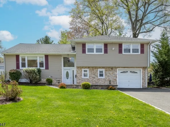 52 Sykes Ave, Livingston Twp., NJ 07039