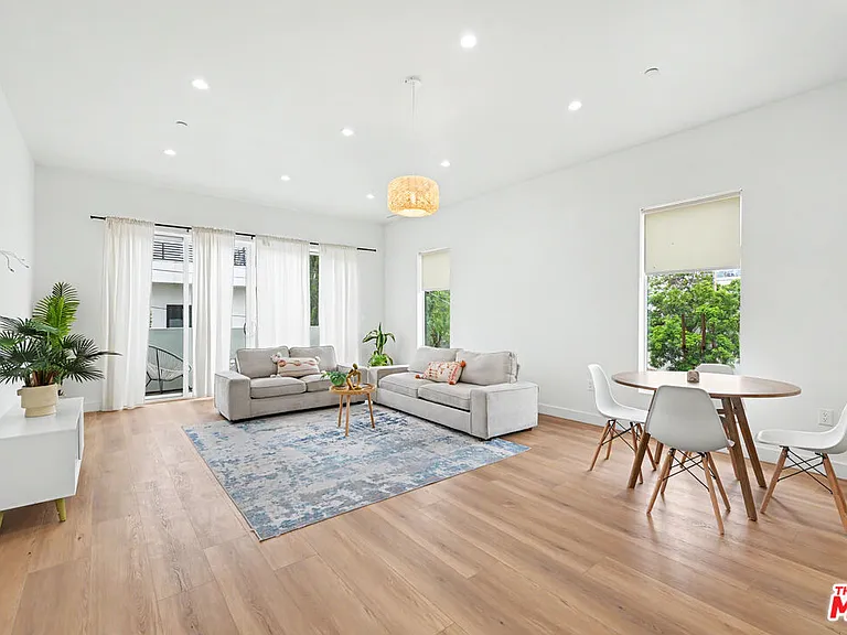 1907 S Corning St #1 — Photo 17