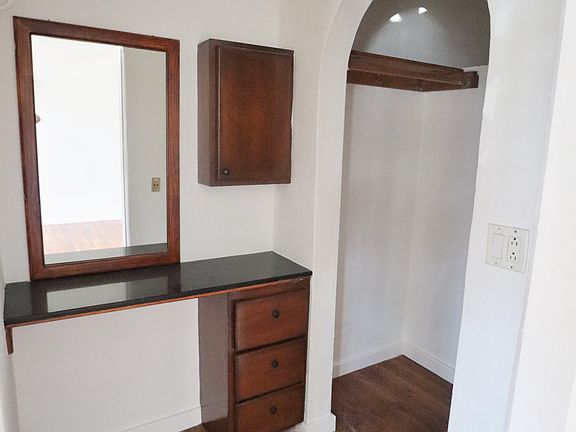 5th image of 660 S Cochran Ave APT 105