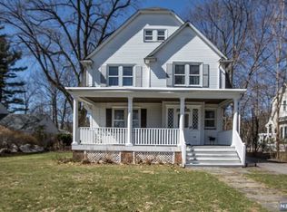 319 Grove St, Oradell, NJ 07649