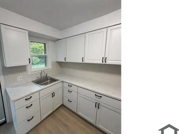 21748 Moross Rd, Grosse Pointe, MI 48236