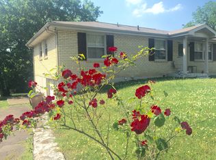 611 Glenpark Ct, Nashville, TN 37217