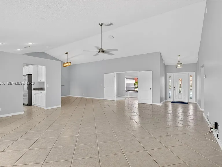6043 Sunberry Cir — Photo 5