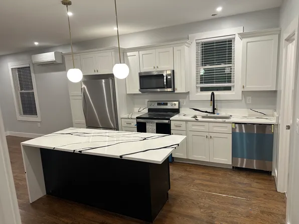 15 Carrington Ave Floor 2, Providence, RI 02906