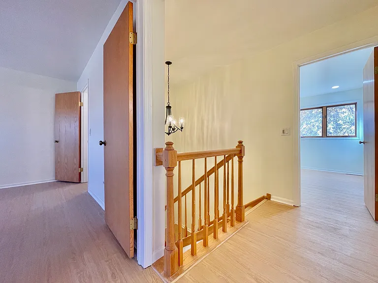 928 Stratford Ct — Photo 19