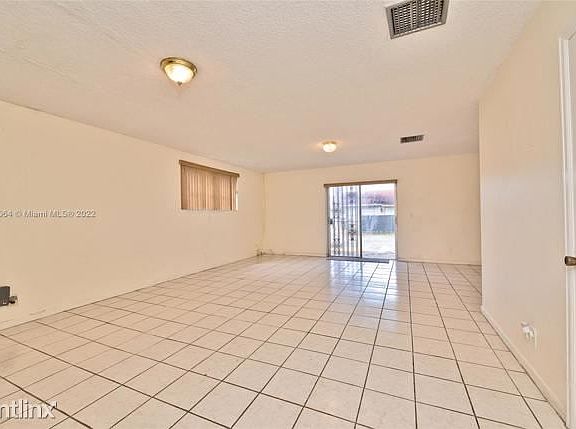 3rd image of 2035 NE 139th St