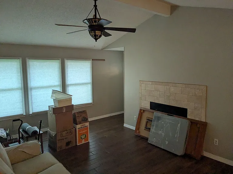 2502 Charla Cir — Photo 3