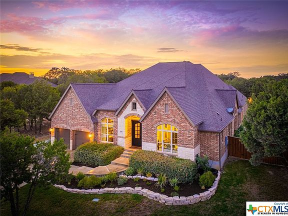 4th image of 888 Hampton Oaks