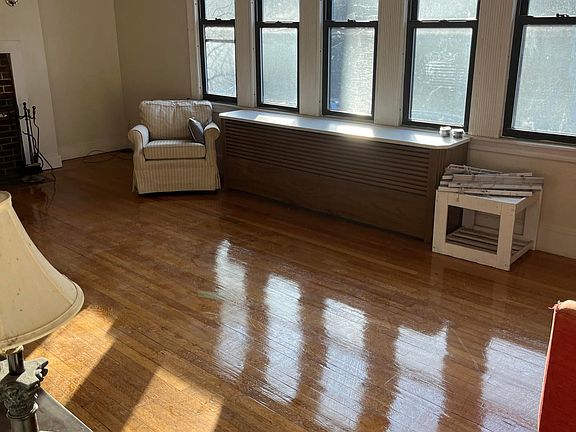 4th image of 444 Lowell Ave #A