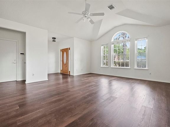 4th image of 9203 Cabin Creek Dr