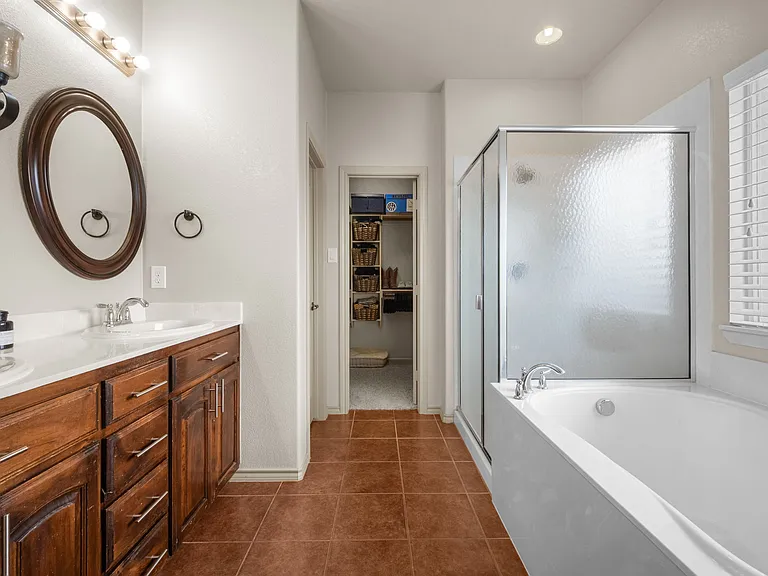 5701 Paluxy Sands Trl — Photo 28