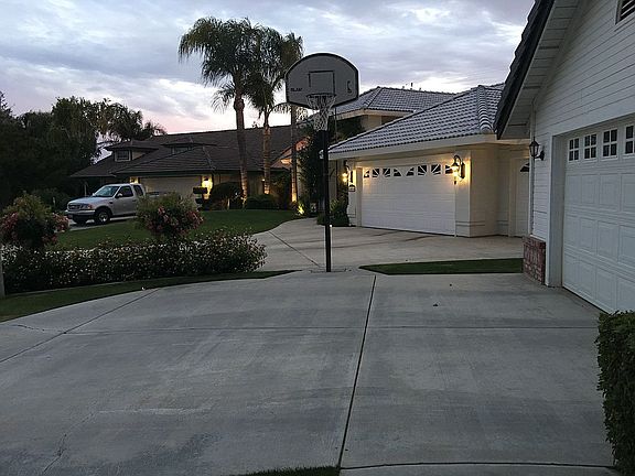 Basketball hoop