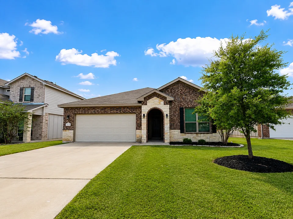 1443 Paddle Creek Ln