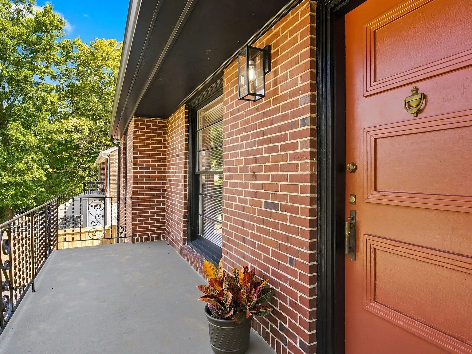 2 bed, 2.0 bath, 1534 sqft, $3,000 — Photo 4