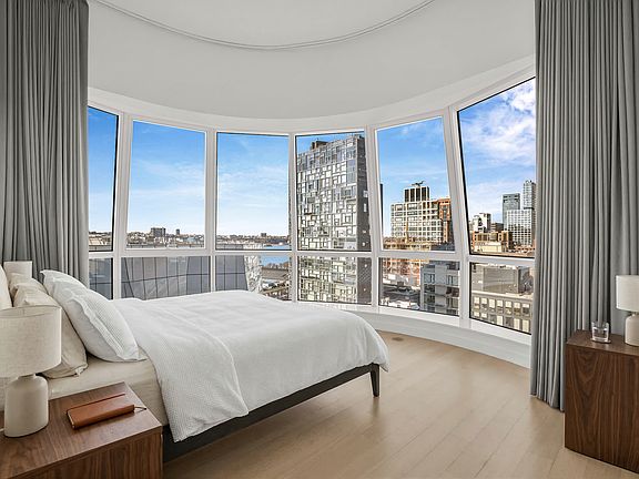 5th image of 515 W 18th St APT 1504