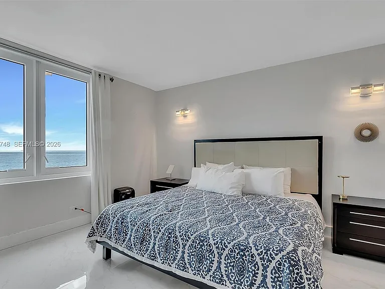 2301 Collins Ave #810 — Photo 13