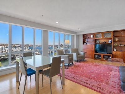 197 8th St APT 705, Charlestown, MA, 02129