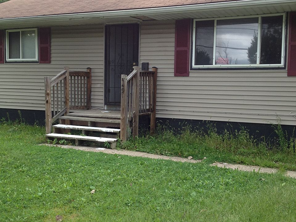 Newer siding 2010