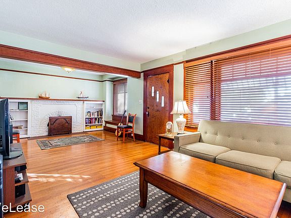 3rd image of 2632 B St