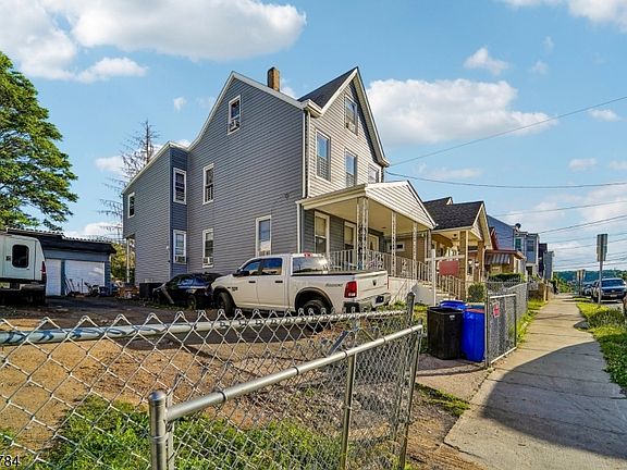 2nd image of 70 Genessee Ave