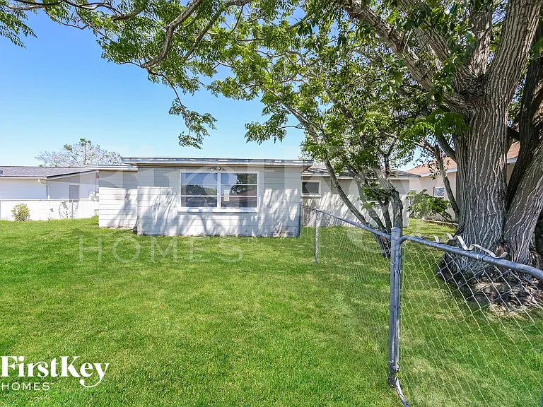 10905 Kingsbridge Rd — Photo 15
