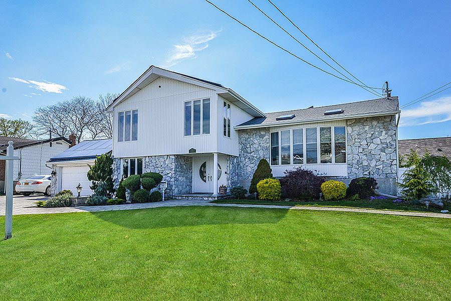 1st image of 114 Harbour View Dr