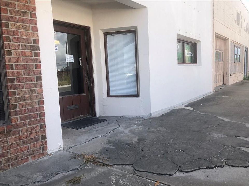 1st image of 306 Green Ave