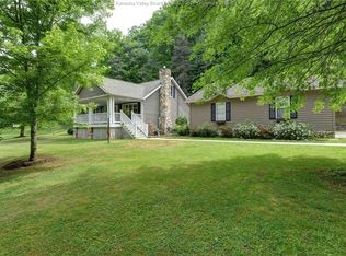 2429 Childress Rd, Alum Creek, WV 25003