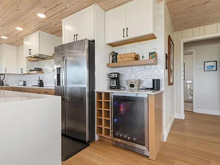 9498 Alborado Rd — Photo 7