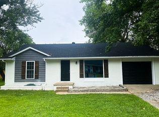 1007 Iroquois St, Madisonville, KY 42431