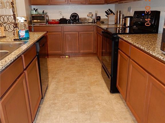 5th image of 3557 E Garfield Dr