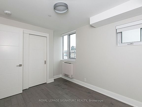 4th image of 11 Walmer Rd #604