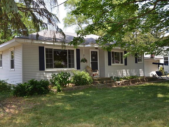3rd image of 517 Fendale St SE