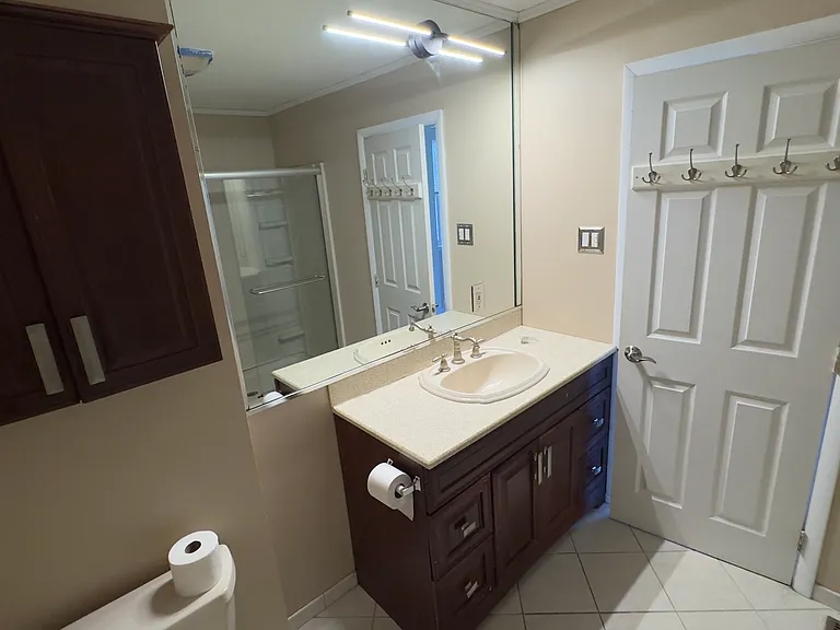 Master bedroom bathroom