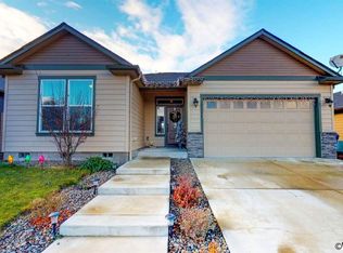 1206 S 8th St, Independence, OR 97351