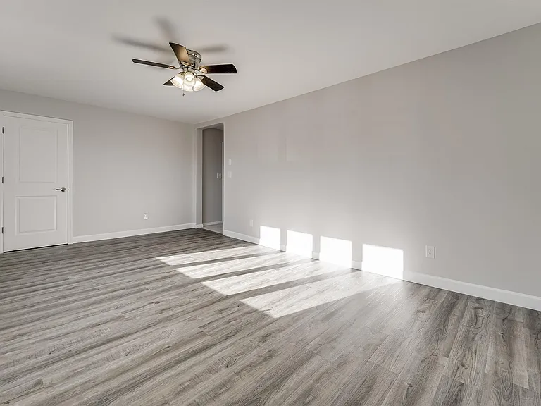 79 Hoyt St #2 — Photo 3