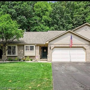 37552 Dianne Ln N #70, New Boston, MI, 48164