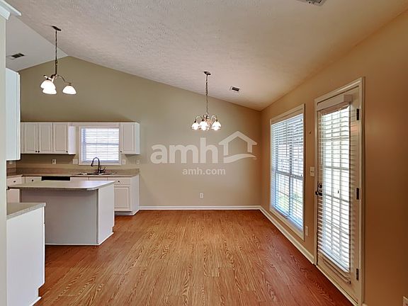 4th image of 4620 English Oaks Ln