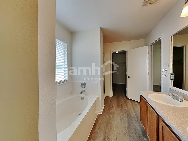 13801 Briarcreek Loop — Photo 11