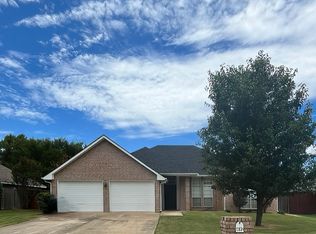 5855 Elm Dr, Paris, TX 75462
