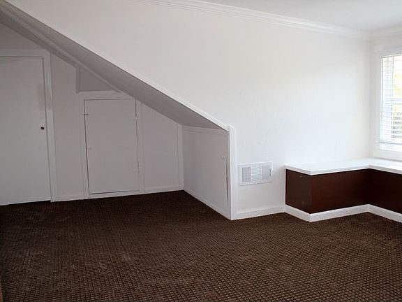4th image of 5025 V St