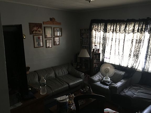 4th image of 406 Sussex St