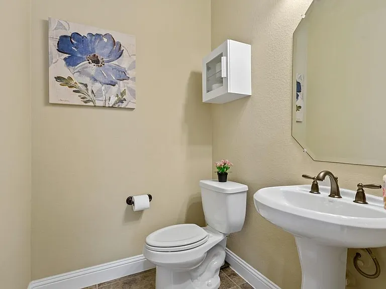 15904 Jeffs Ln — Photo 17
