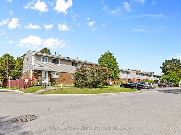 3rd image of 1472 Heatherington Rd #C