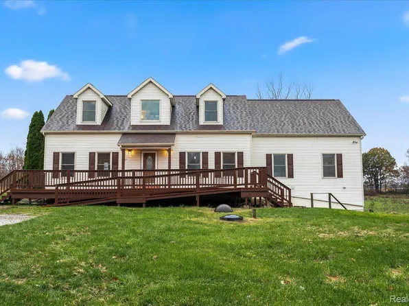 4853 N Herrington Rd, Webberville, MI 48892
