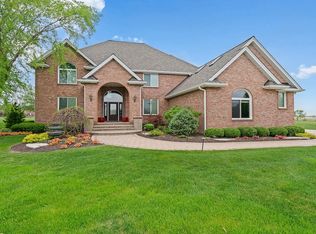 8859 Gold Finch Cir, Rockford, IL 61114