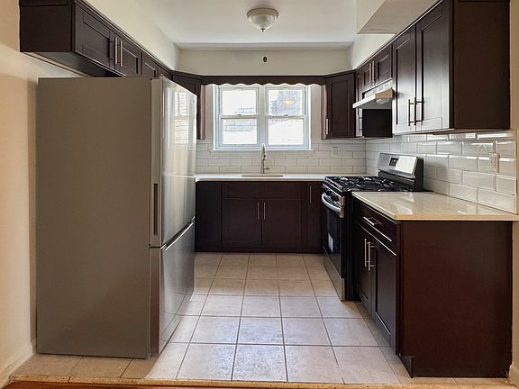 3rd image of 1651 Haight Ave #2